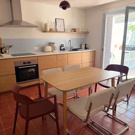 Bas De Villa, 6 Personnes, Piscine, Proche Plages Hébergement de vacances La Seyne-sur-Mer