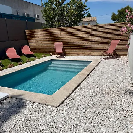 Bas De Villa, 6 Personnes, Piscine, Proche Plages Hébergement de vacances *